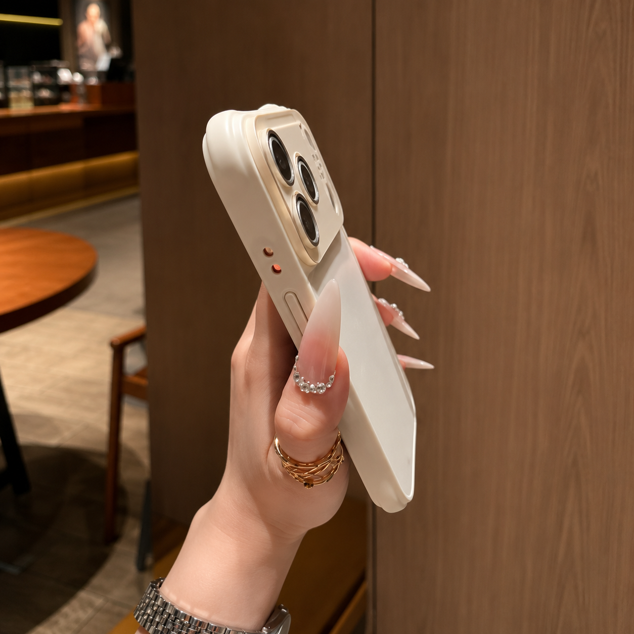 Ivory Luxe Case